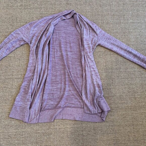 Gap Woman’s Cardigan-Size Medium - Picture 1 of 3